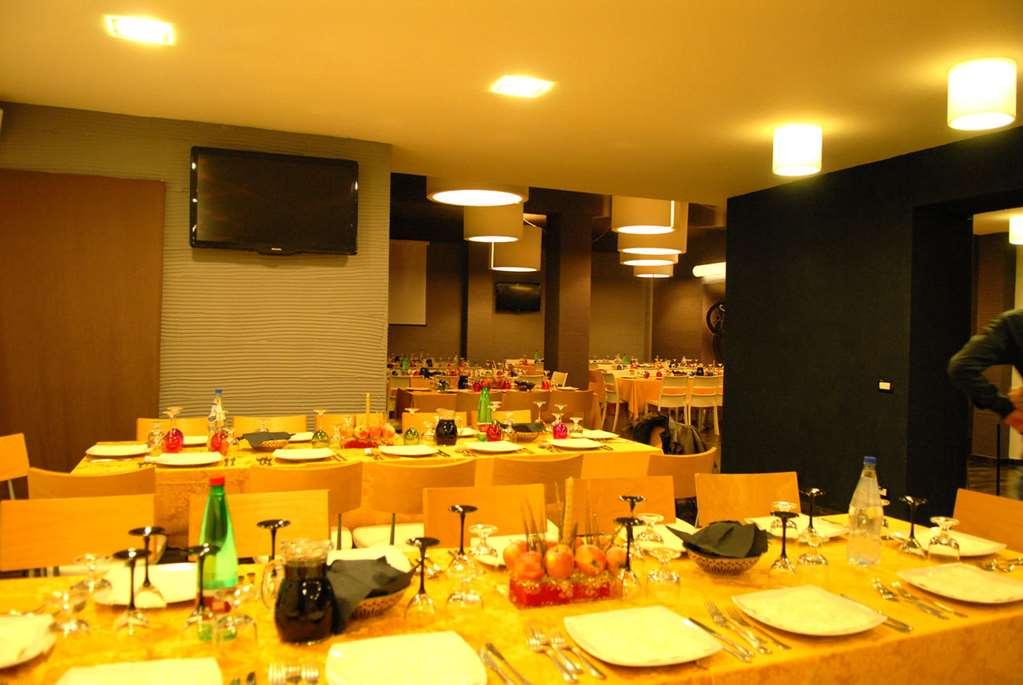 Hotel Scigliano Rossano Restoran foto