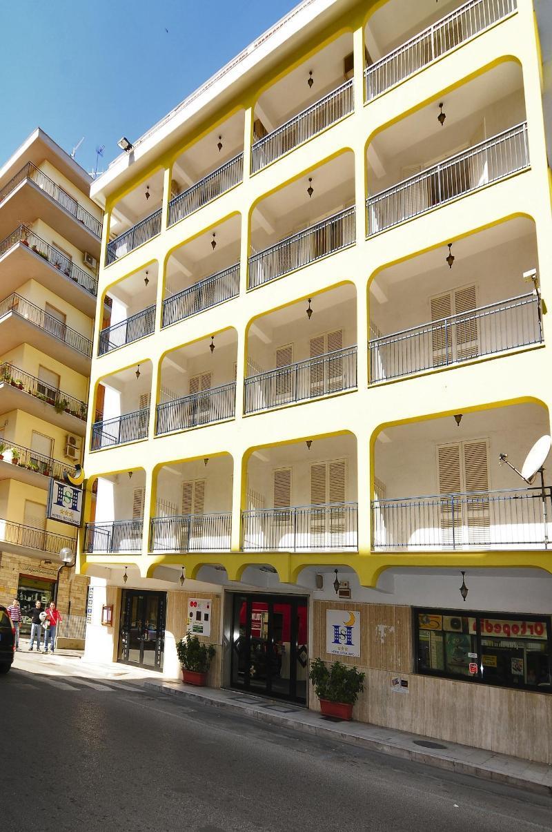 Hotel Scigliano Rossano Bagian luar foto