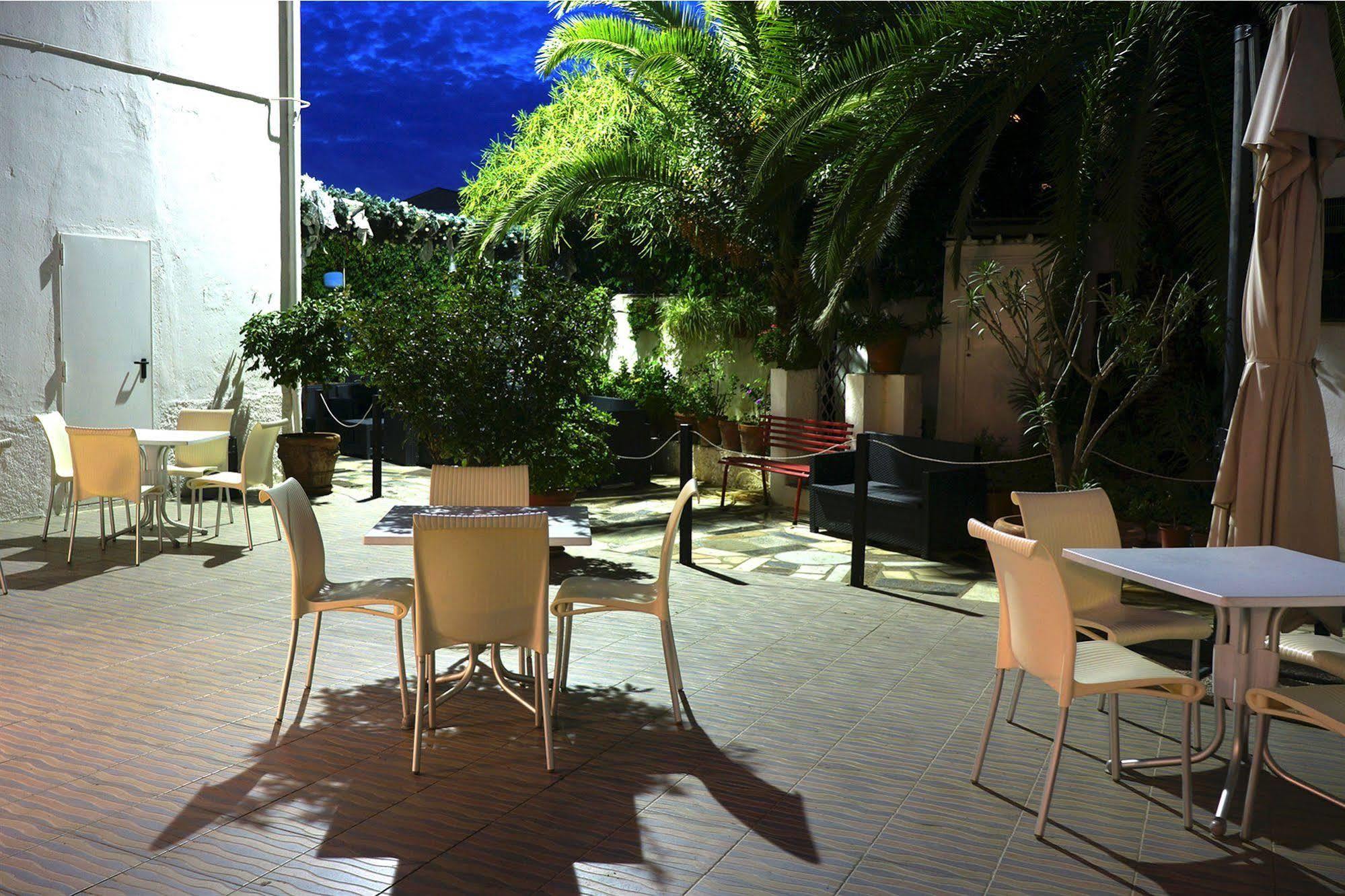 Hotel Scigliano Rossano Bagian luar foto